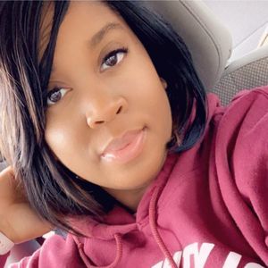 Meet your Posher, Mekayla